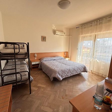 Hotel Crocenzi San Marino Eksteriør billede