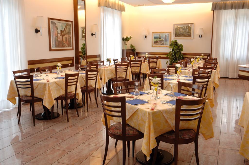 Hotel Crocenzi San Marino Eksteriør billede