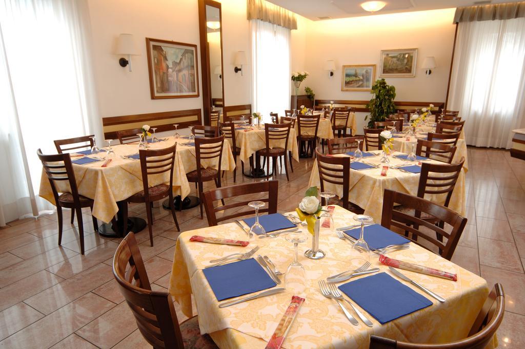 Hotel Crocenzi San Marino Eksteriør billede