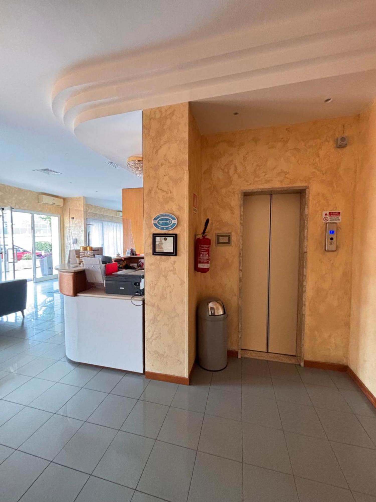 Hotel Crocenzi San Marino Eksteriør billede
